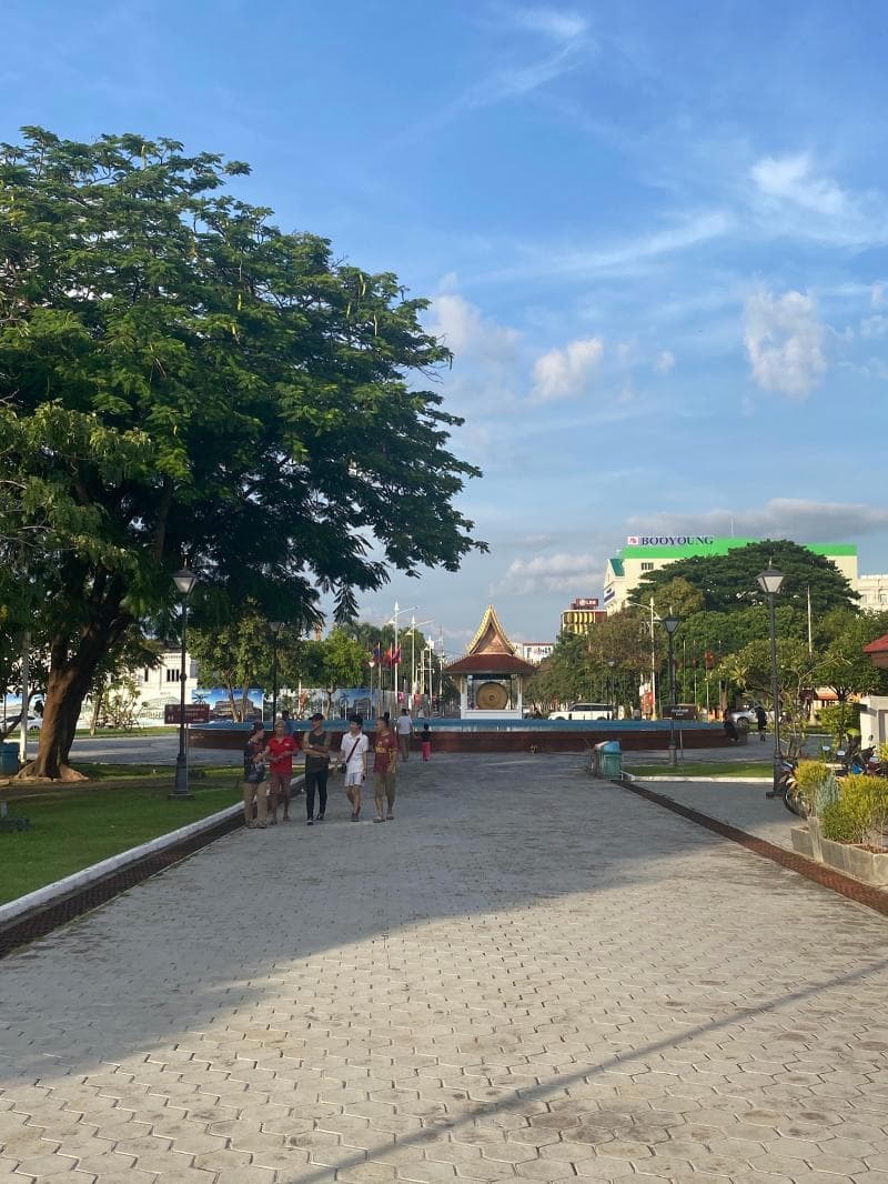 Fountain Plaza