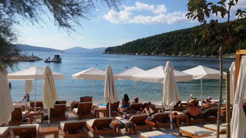 Kašjuni Beach