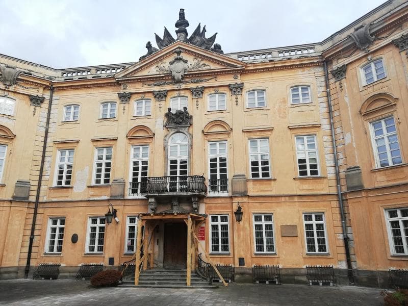 Old Town Market Square