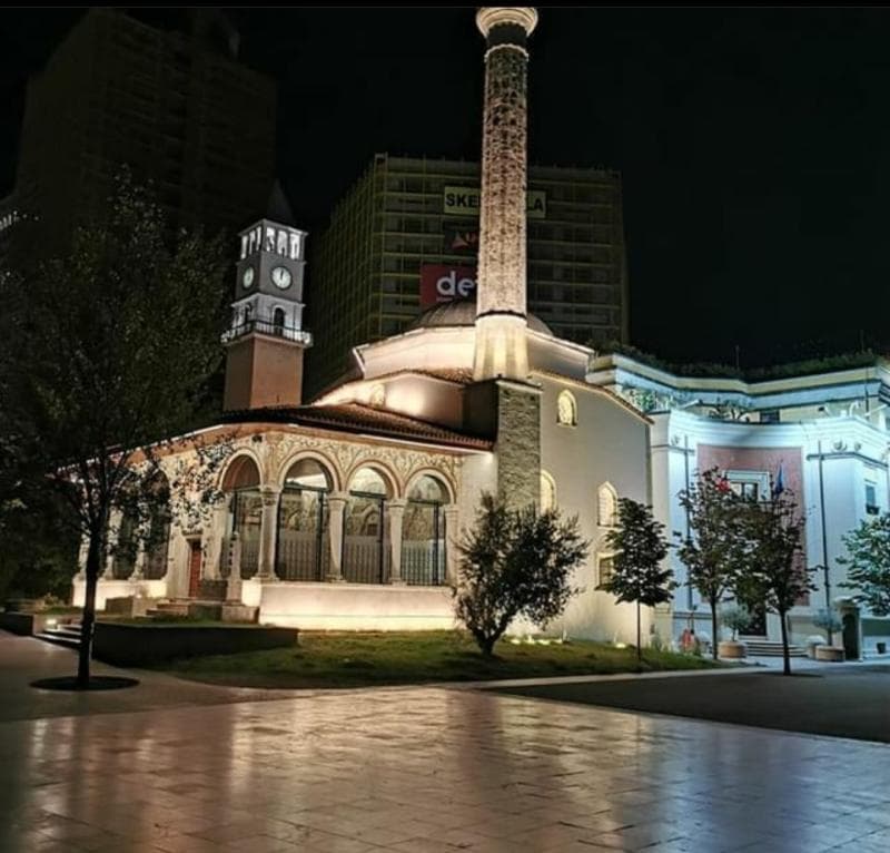 Skanderbeg Square