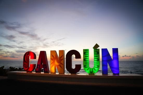 The Cancún Sign - 2