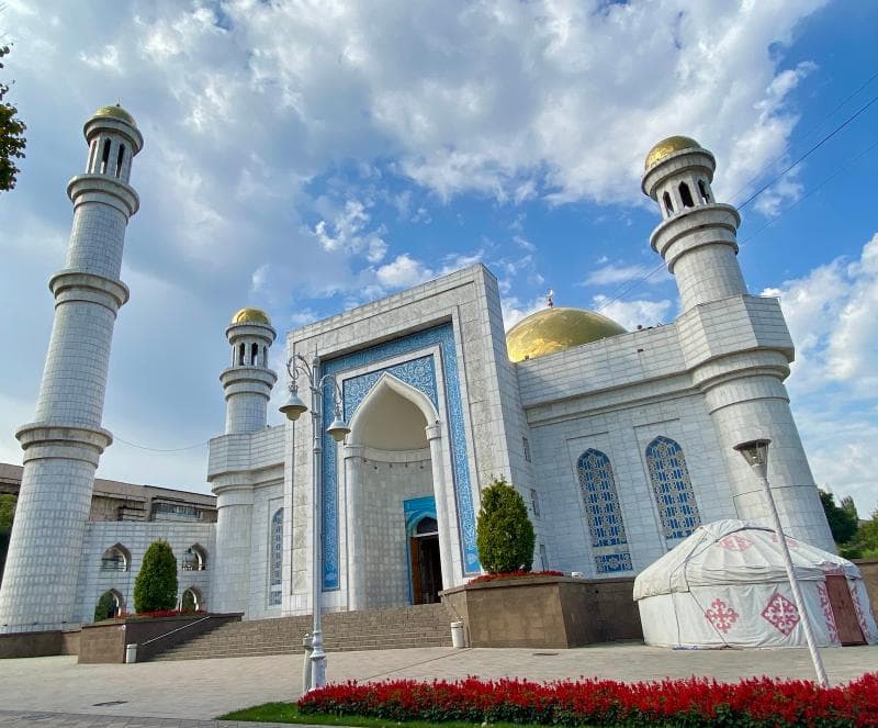 Almaty Central Mosque