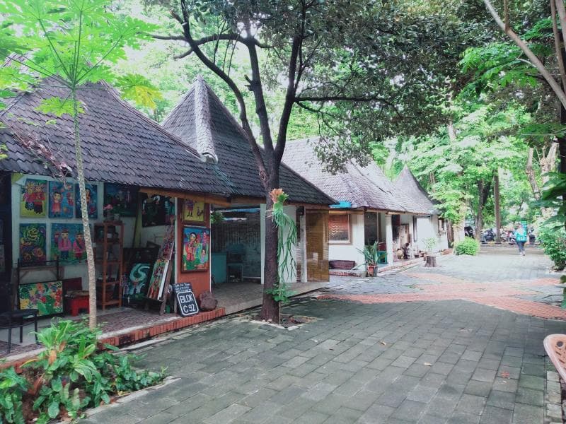 Art Market