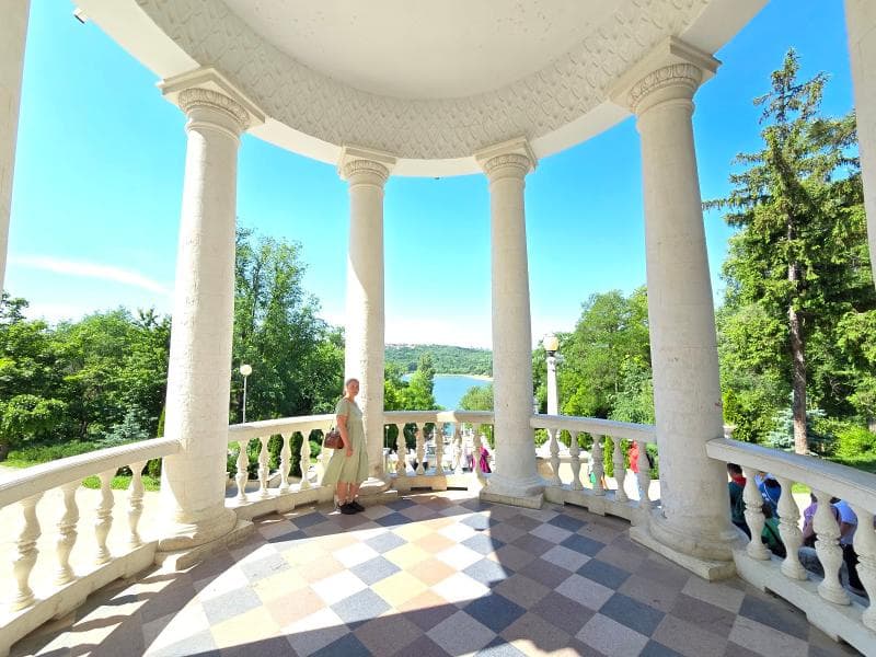 Cascade Staircase