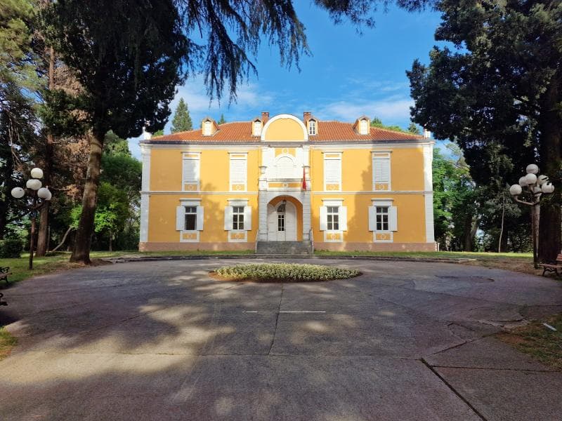 Castle Building