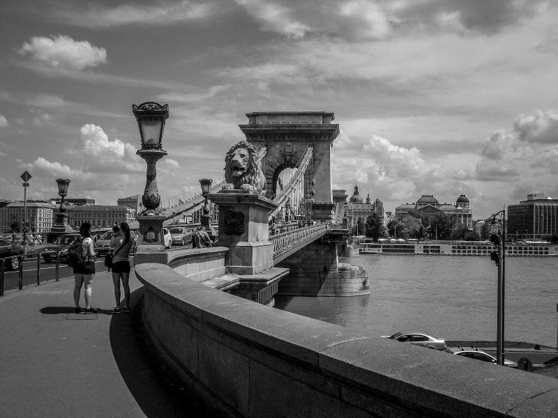 Chain Bridge