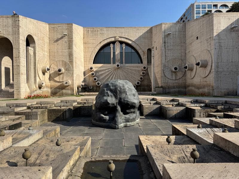 Contemporary Art Exhibits