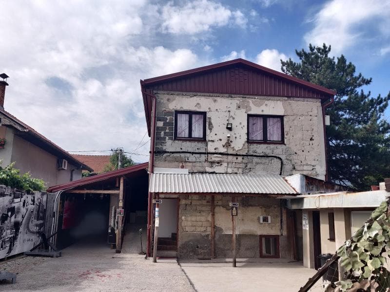 Entrance House