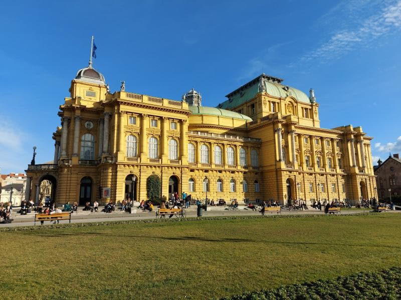 Exterior Square