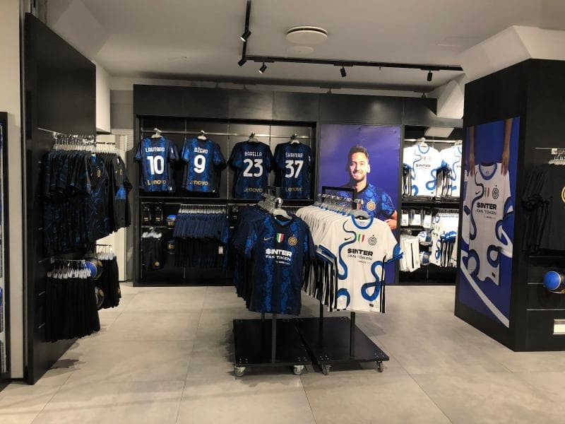 Fan shops