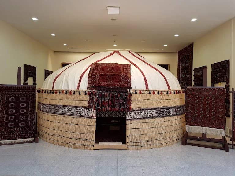 Giant Carpet Hall
