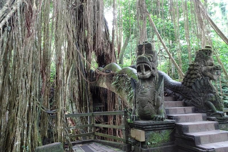 Holy Spring Temple