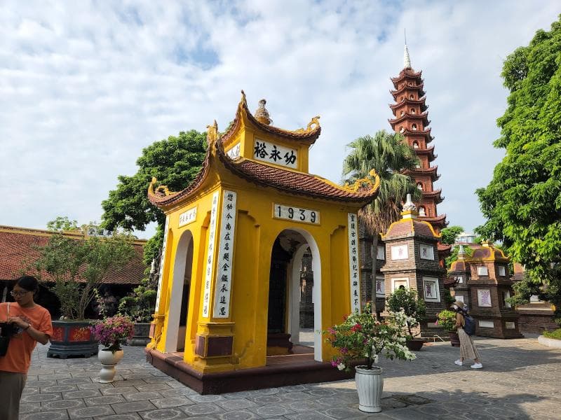 Incense Courtyard