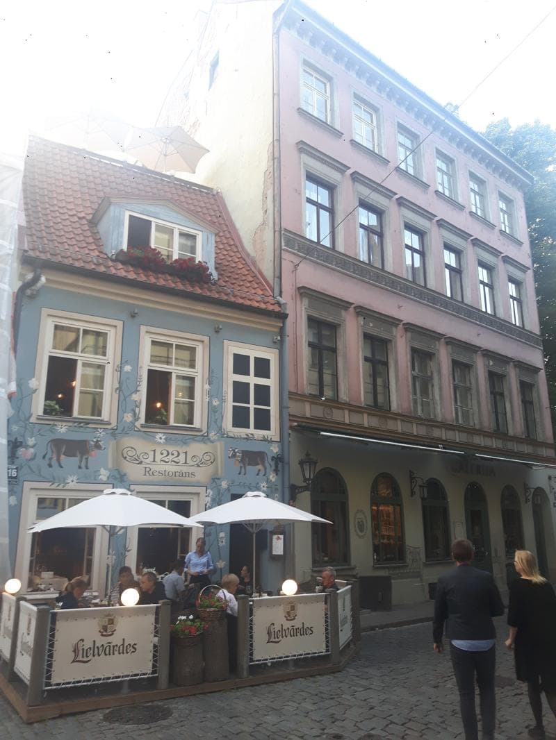 Jauniela Street