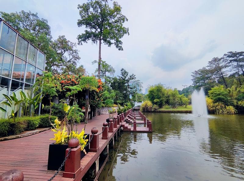 Lake Gardens