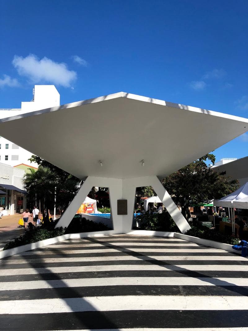 Lincoln Road Mall