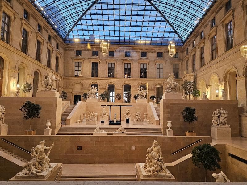 Louvre Pyramid