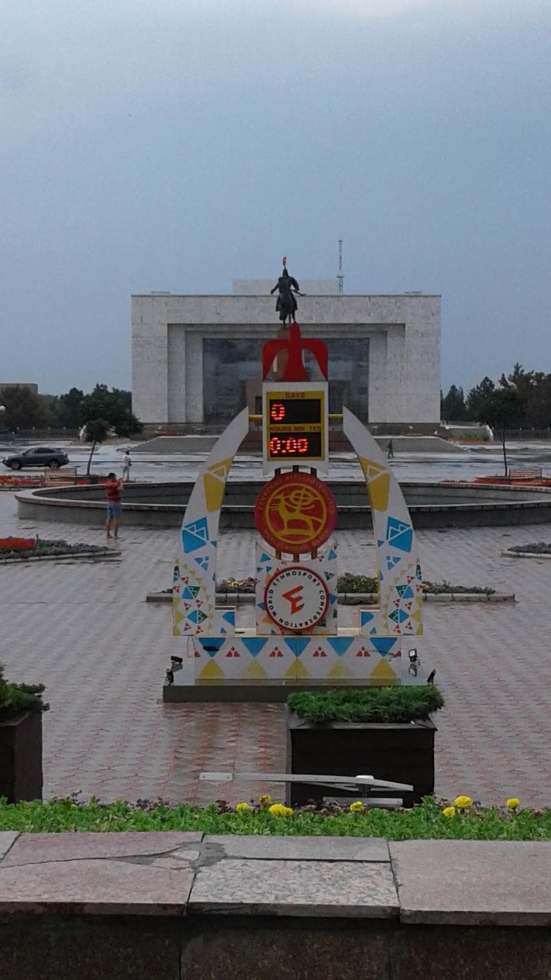 Manas Statue