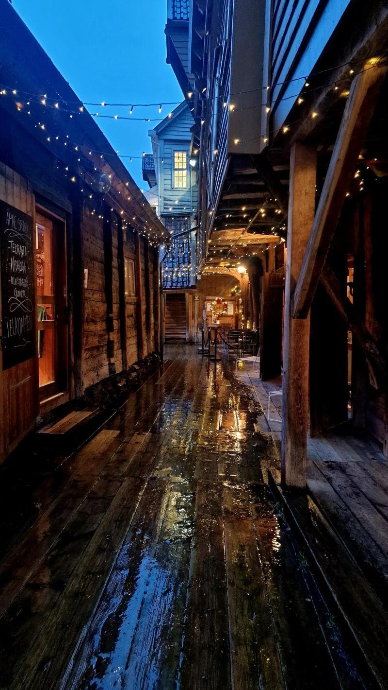 Narrow Alleyways