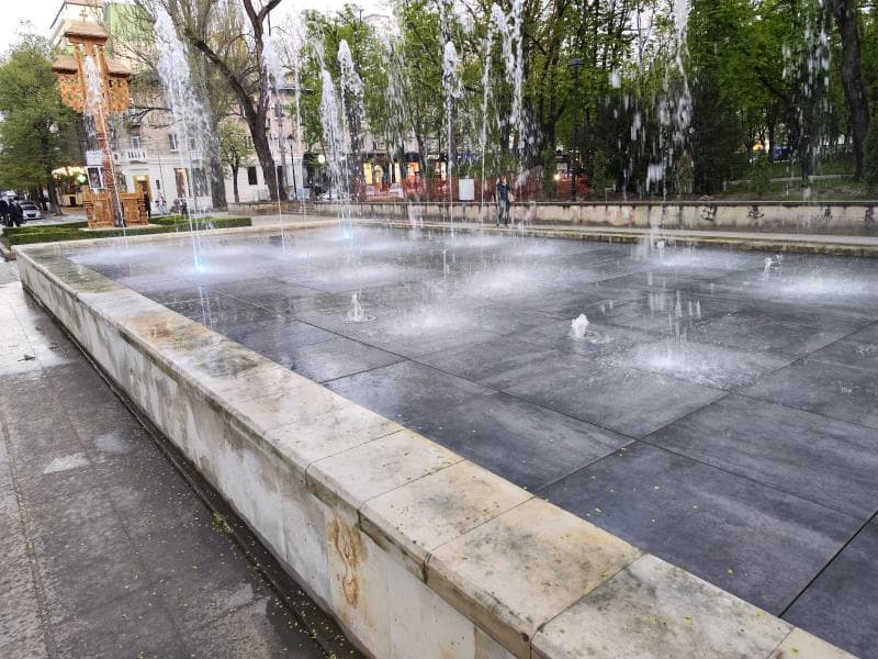 Nearby Fountains