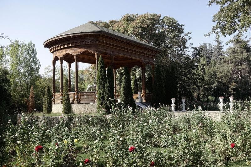 Nearby Gardens