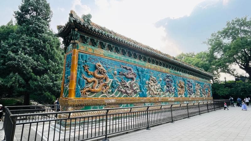 Nine-Dragon Wall