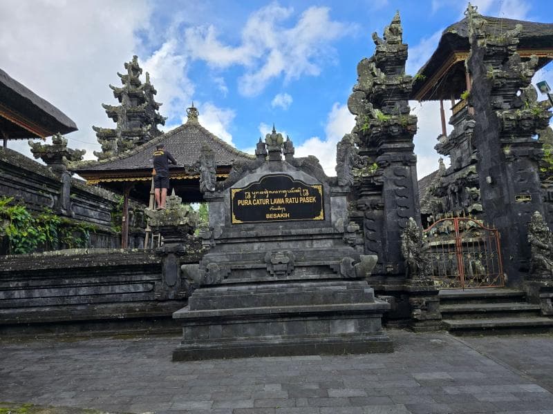 Penataran Agung Temple
