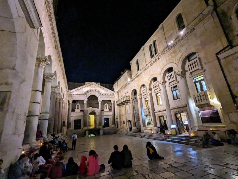 Peristyle Square
