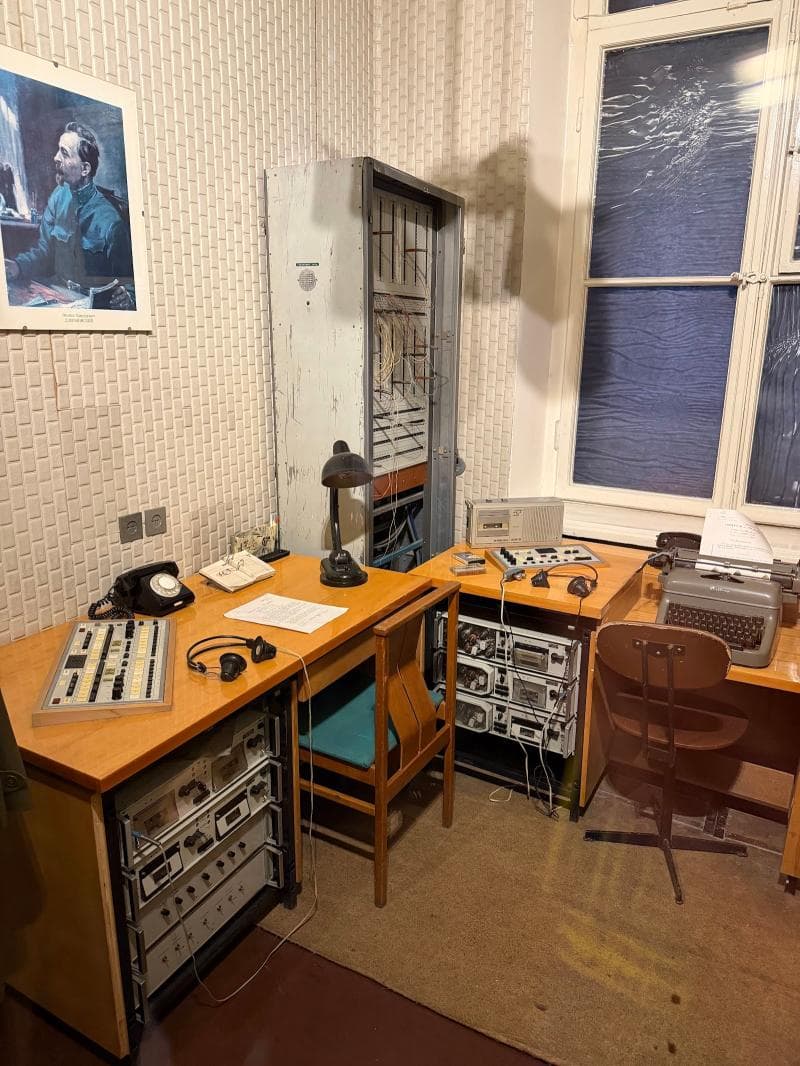 Resistance Exhibits