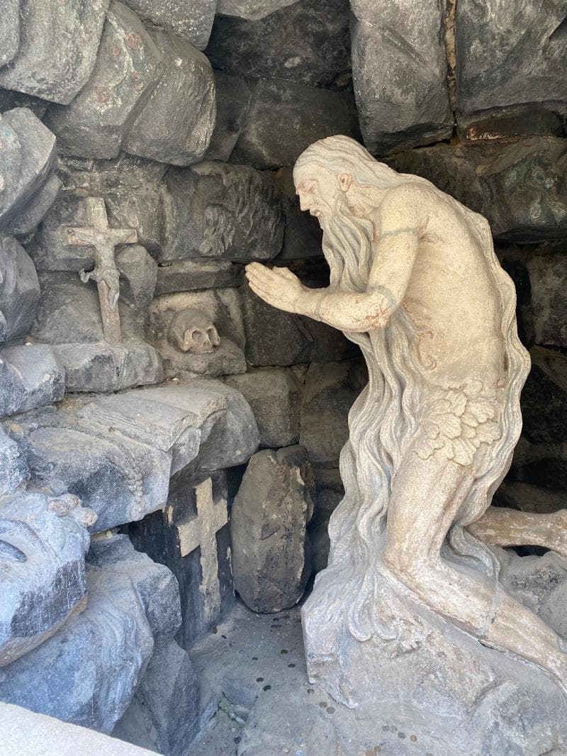Sculpture Facade