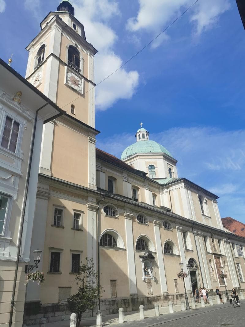 Side Chapels