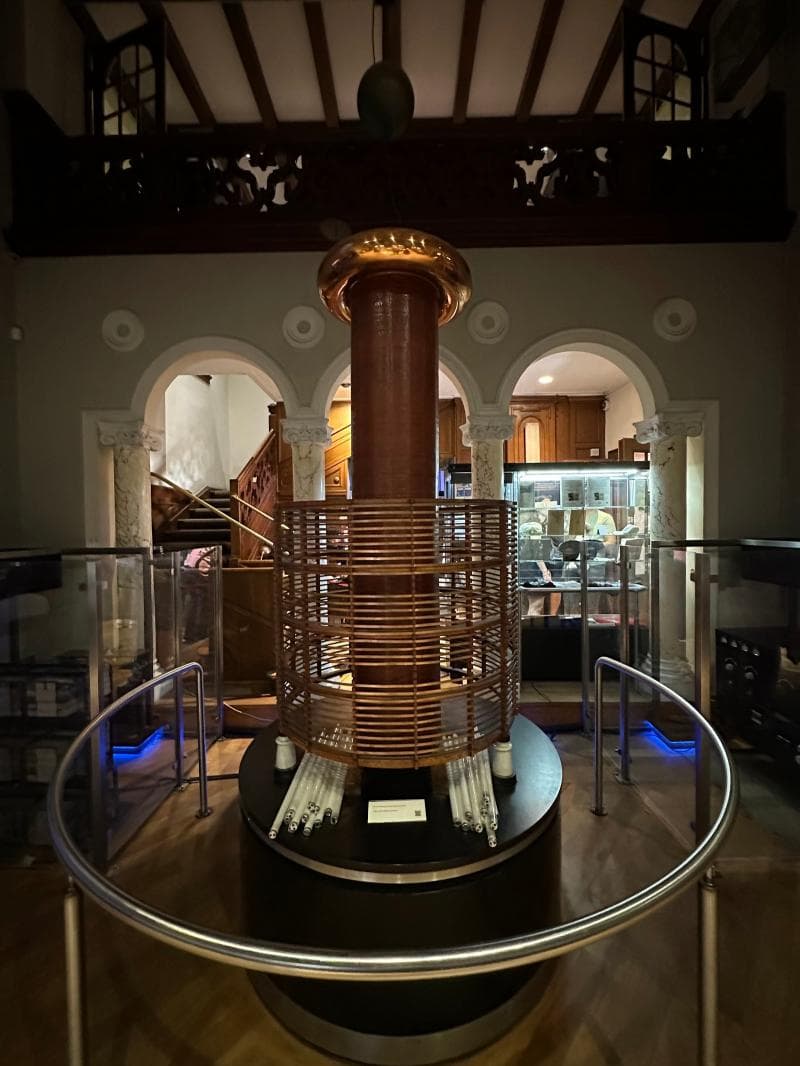 Tesla’s Urn