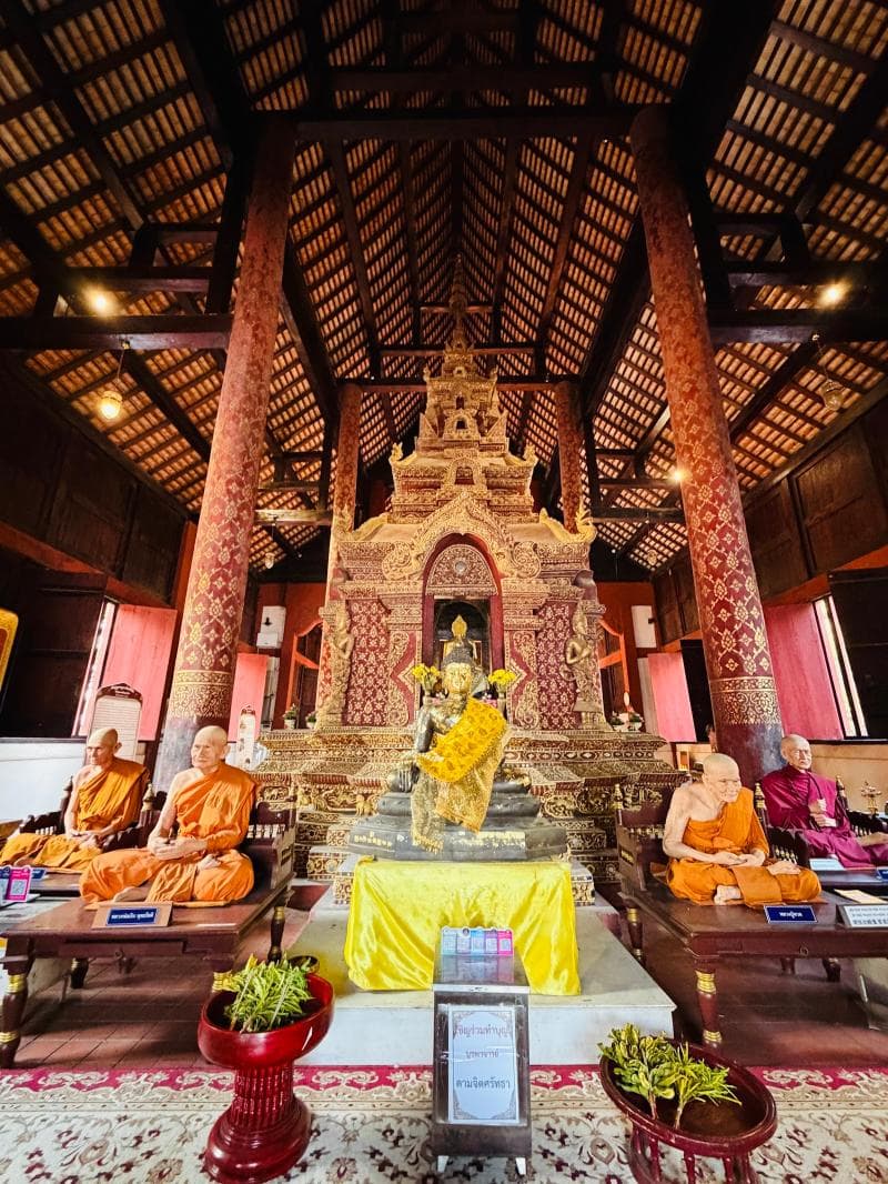 Viharn Lai Kham