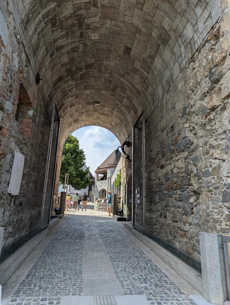 Virtual Castle Tour