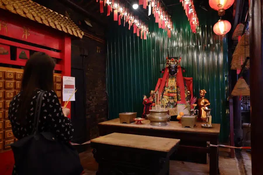 Main Altar of Man Cheong and Mo Tai - 2